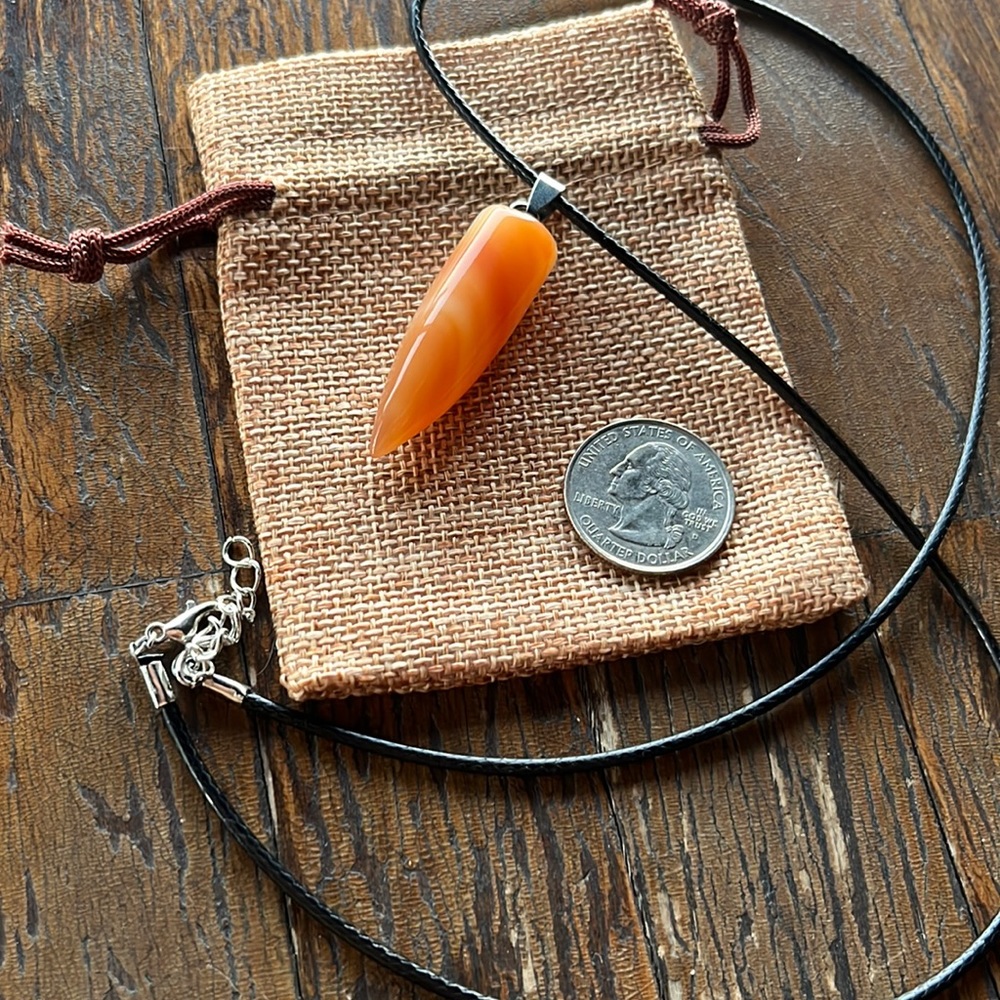 Red Onyx Carnelian Bullet Unisex Crystal Necklace Unisex Crystal Necklace - Picture 2 of 3